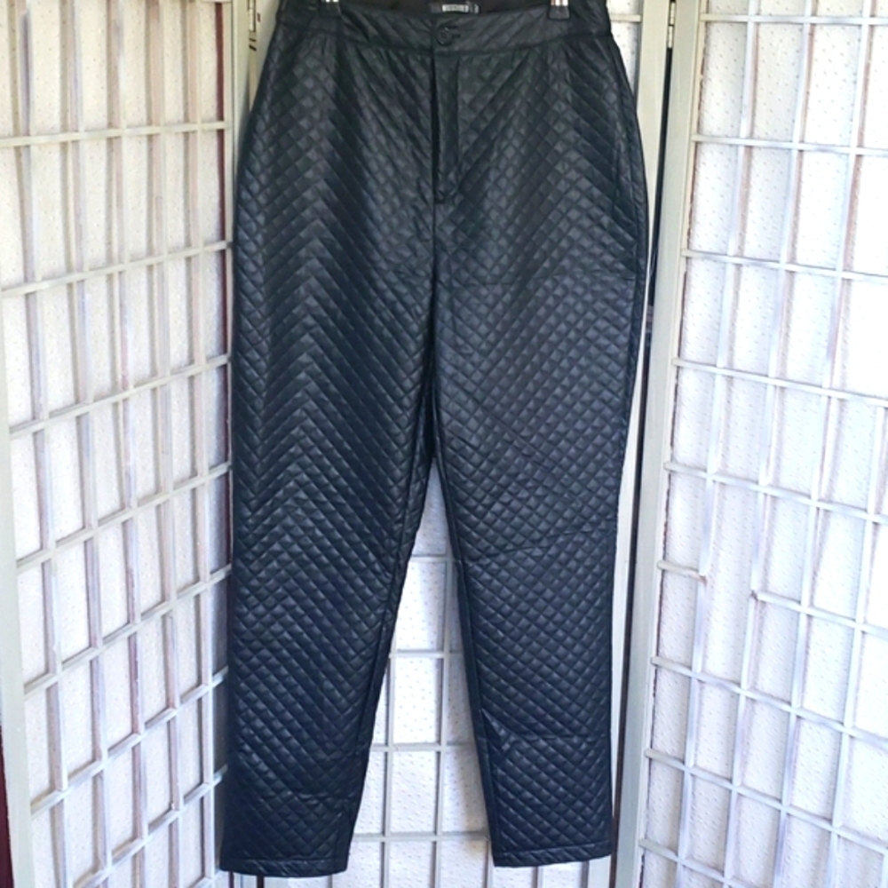 Missguided black quilted faux leather high woman rise pants size 6